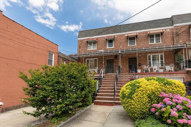 3044 Paulding Avenue Bronx, NY Multifamily Active - Photo 1 of 31. Opens carousel modal