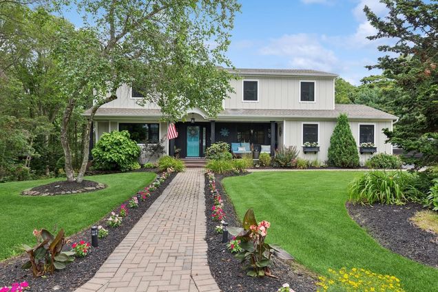 5 Woodbrook Circle