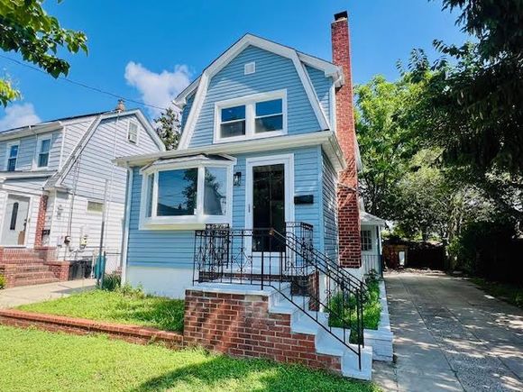 6 Pershing Avenue