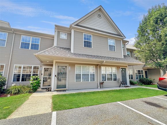 660 Gregory Court