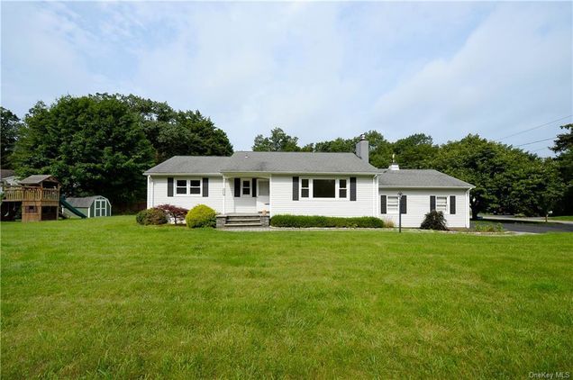 3 Hall Avenue Suffern, NY House Active - Photo 1 of 15. Opens carousel modal