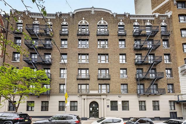 812 Riverside Dr #42, New York (Manhattan), NY 10032 | MLS# 989863