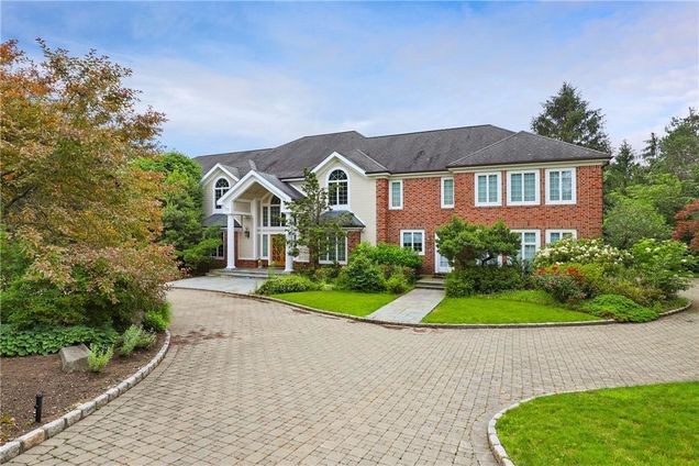4 Country Club Drive Purchase, NY House Sold - Photo 1 of 1. Opens carousel modal