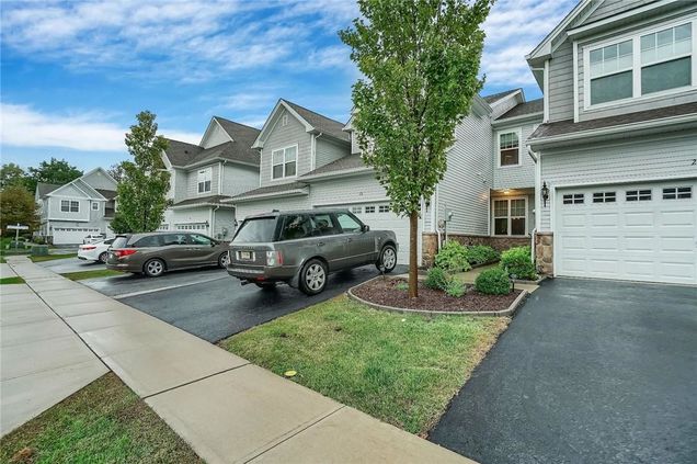 28 Lyndsey Lane Middletown, NY Townhouse Sold - Photo 1 of 1. Opens carousel modal