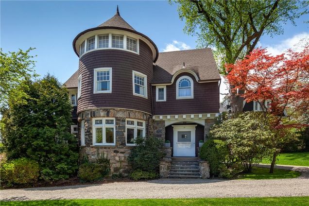55 Tanglewylde Avenue Bronxville, NY House Sold - Photo 1 of 1. Opens carousel modal