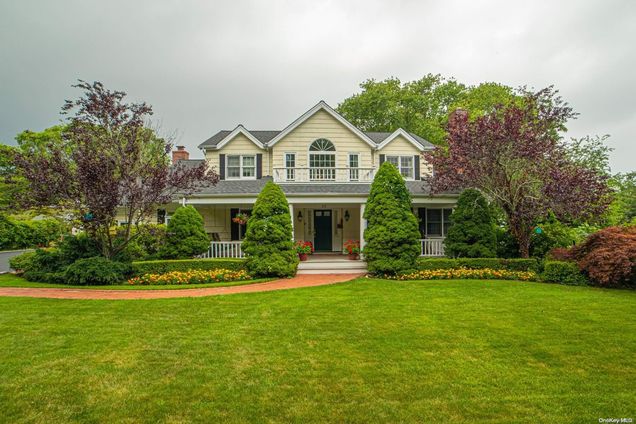 35 West Lane Bay Shore, NY House Sold - Photo 1 of 1. Opens carousel modal