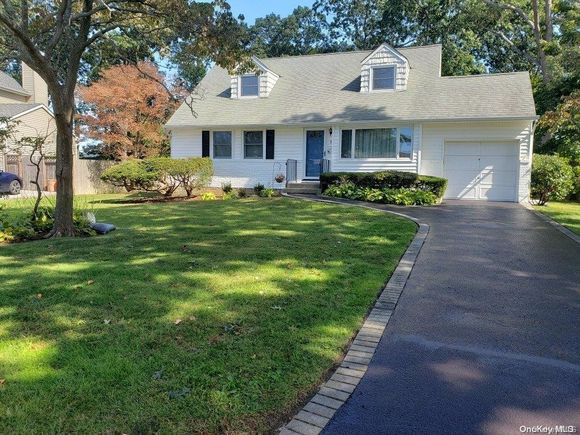 7 Apple Lane Commack, NY House Sold - Photo 1 of 1. Opens carousel modal