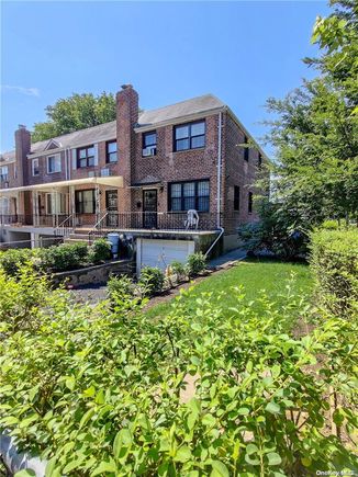 148 02 56 Rd Flushing, NY Townhouse Sold - Photo 1 of 1. Opens carousel modal