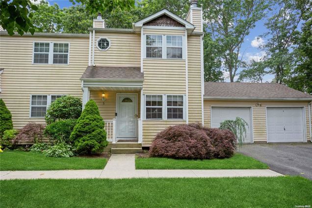 5 Huntington Commons Unit 5 Yaphank, NY Condo Sold - Photo 1 of 1. Opens carousel modal