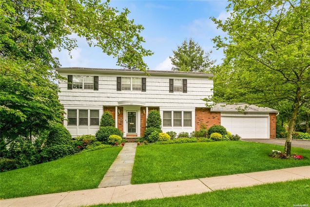10 Dodford Road Great Neck, NY House Sold - Photo 1 of 1. Opens carousel modal
