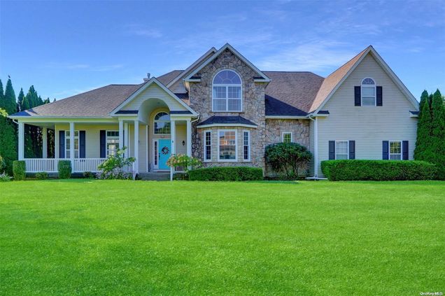 4 Chelsea Court Shoreham, NY House Sold - Photo 1 of 1. Opens carousel modal
