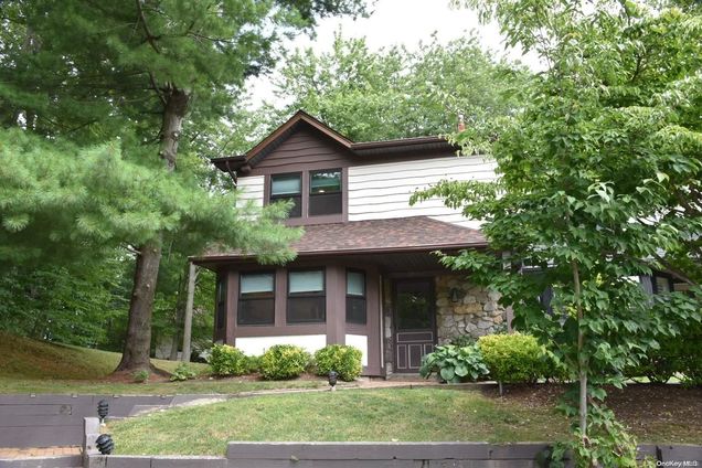 19 Village Lane Unit 19 Woodbury, NY Condo Sold - Photo 1 of 1. Opens carousel modal