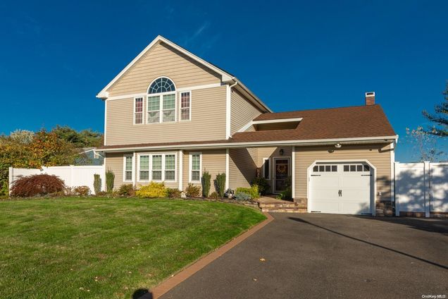 9 Austin Street Bellport, NY House Sold - Photo 1 of 1. Opens carousel modal