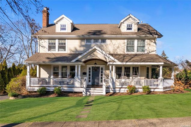 17 Bayview Avenue Port Washington, NY House Sold - Photo 1 of 1. Opens carousel modal