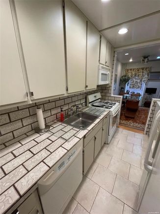 84 29 153rd Avenue Unit 6H Howard Beach, NY Condo Sold - Photo 1 of 1. Opens carousel modal