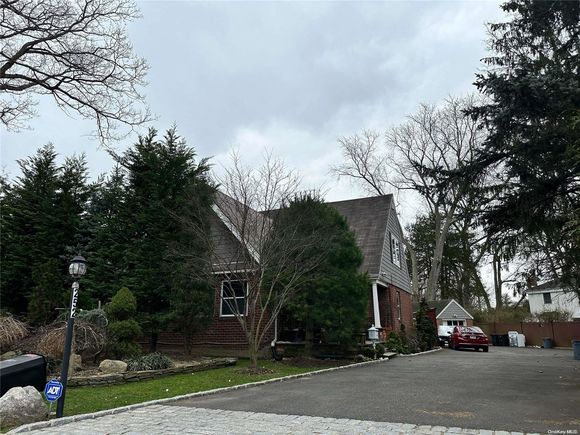 252 Jericho Turnpike Westbury, NY House Sold - Photo 1 of 1. Opens carousel modal