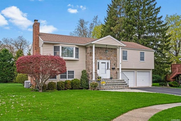 8 Tower Court Syosset, NY House Sold - Photo 1 of 1. Opens carousel modal