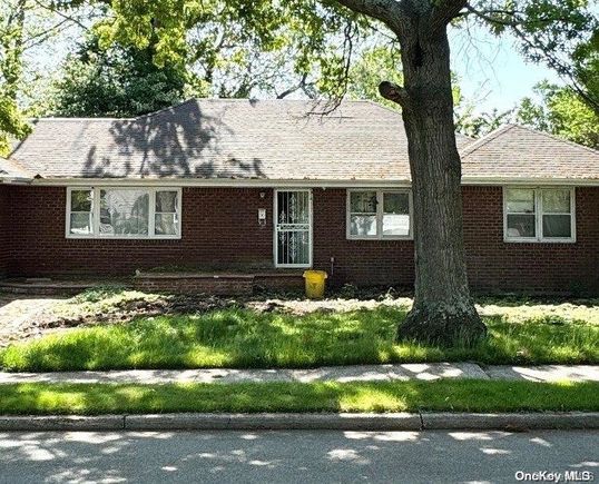 370 Manhattan Avenue Massapequa Park, NY House Sold - Photo 1 of 1. Opens carousel modal