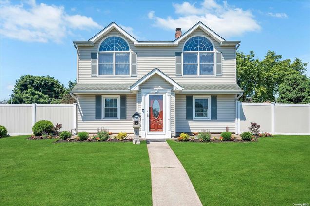 2 Rock Lane Levittown, NY House Sold - Photo 1 of 1. Opens carousel modal