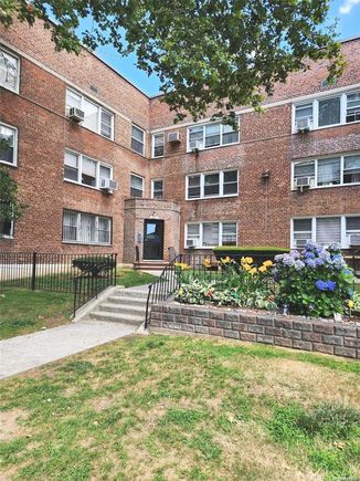 138 37 Jewel Avenue Unit 3B