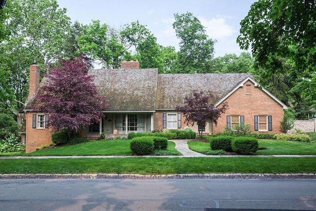 261 S Parkview Avenue Bexley, OH House Sold - Photo 1 of 51. Opens carousel modal