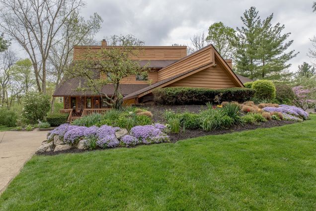 903 Knebworth Court Westerville, OH House Sold - Photo 1 of 74. Opens carousel modal