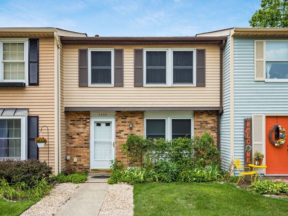 7490 Stonetrail Way Reynoldsburg, OH House Sold - Photo 1 of 21. Opens carousel modal