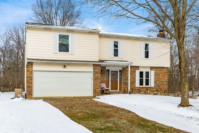 66 Rockwood Court Granville, OH House Sold - Photo 1 of 39. Opens carousel modal