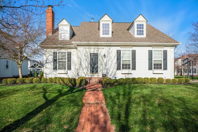 5179 Upper Mt Row New Albany, OH House Sold - Photo 1 of 5. Opens carousel modal