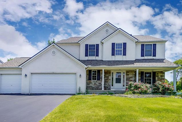 6179 Jeffrelyn Drive Hilliard, OH House Sold - Photo 1 of 41. Opens carousel modal