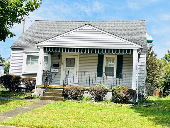 1006 Davis Avenue Newark, OH House Sold - Photo 1 of 26. Opens carousel modal