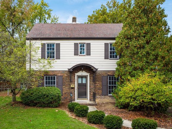 99 N Cassingham Road Columbus, OH House Sold - Photo 1 of 29. Opens carousel modal