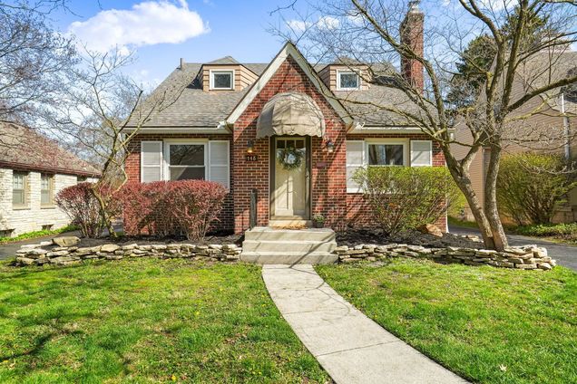 148 W Dominion Boulevard Columbus, OH House Sold - Photo 1 of 40. Opens carousel modal