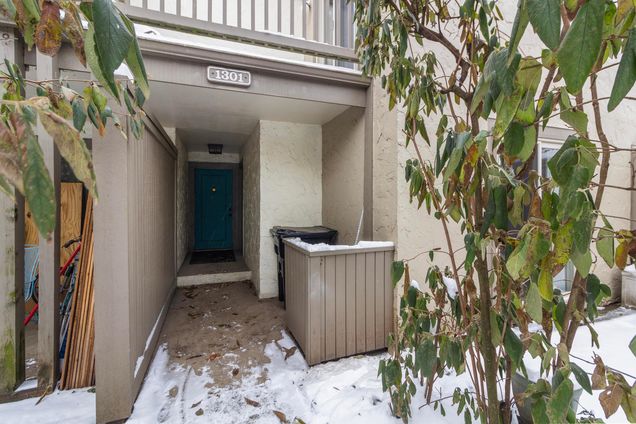 1301 Lake Shore Drive Unit 199