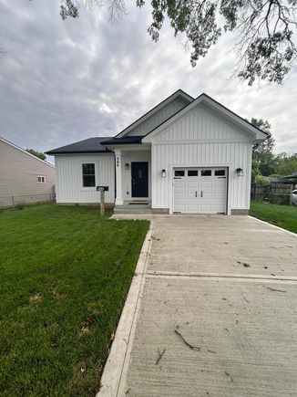 944 Binns Boulevard