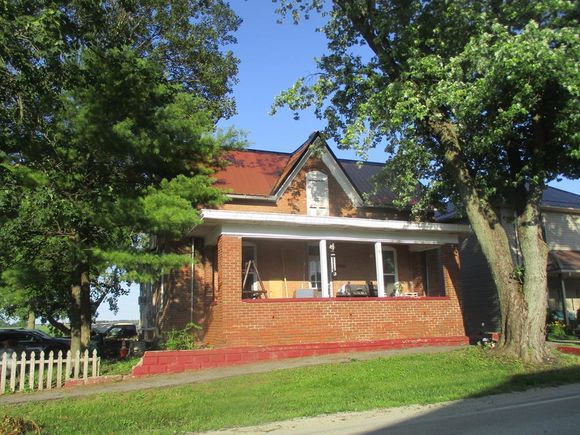 8262 Main Street NW