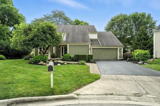 371 Ashworth Court