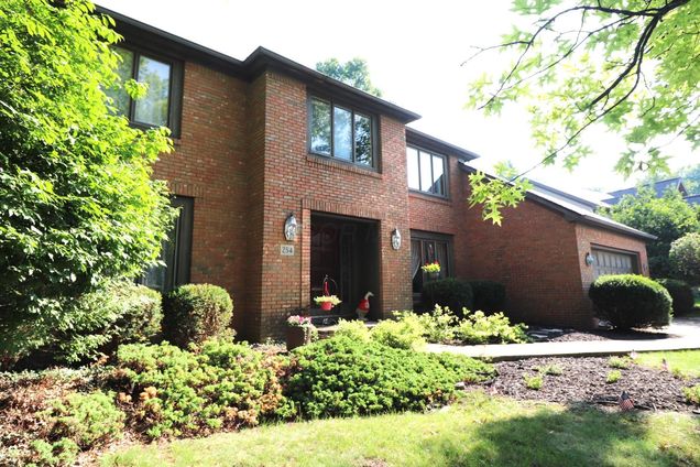 254 Hopewell Court Powell, OH House Active - Photo 1 of 73. Opens carousel modal