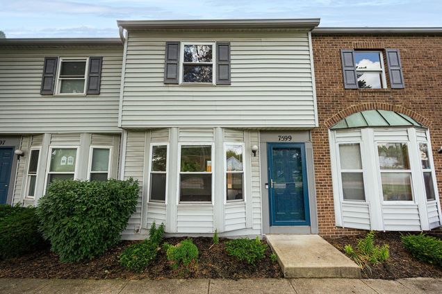 7599 Worth Galena Road Unit 38 Worthington, OH Condo Active - Photo 1 of 14. Opens carousel modal