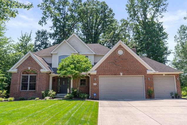 632 Seaside Court Westerville, OH House Active - Photo 1 of 68. Opens carousel modal
