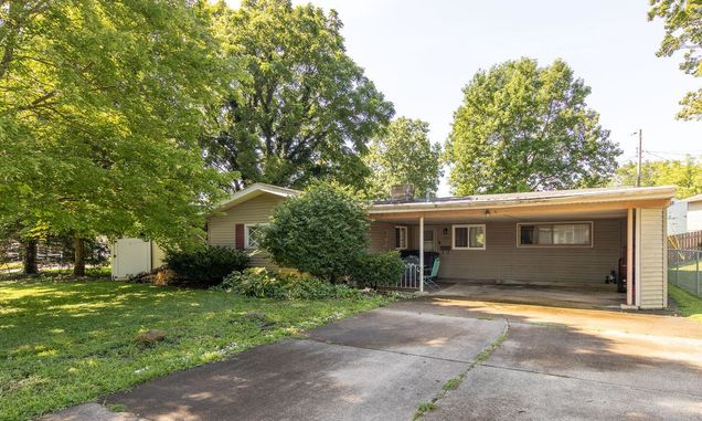 1370 Lynn Drive