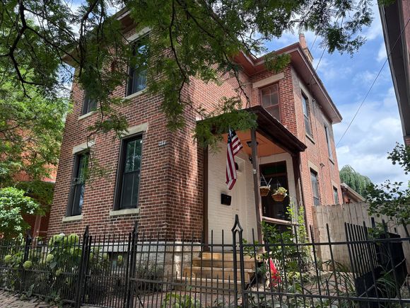 754 S Front Street