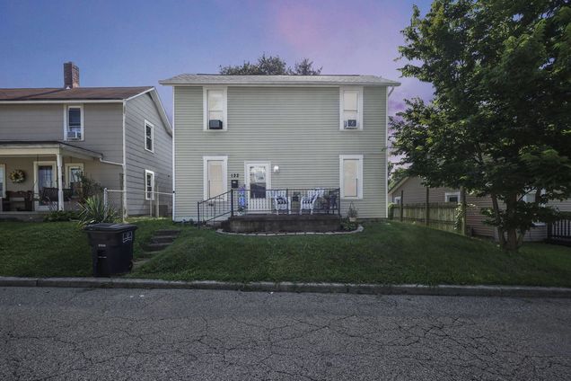 122 S Cedar Avenue Lancaster, OH House Active - Photo 1 of 26. Opens carousel modal