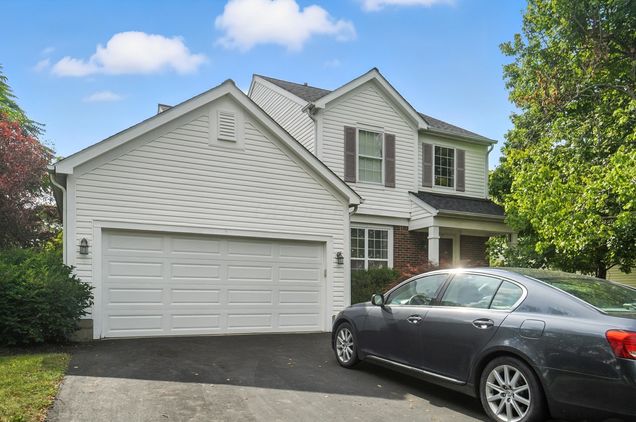 6336 Ewen Circle Grove City, OH House Active - Photo 1 of 48. Opens carousel modal