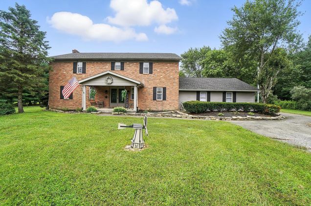 7543 Palmer Road Pataskala, OH House Active - Photo 1 of 78. Opens carousel modal