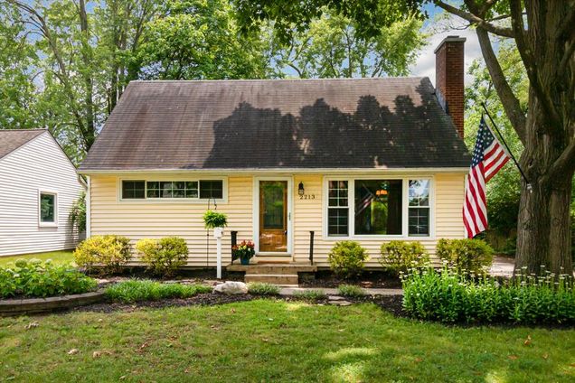 2213 Bristol Road Columbus, OH House Active - Photo 1 of 22. Opens carousel modal