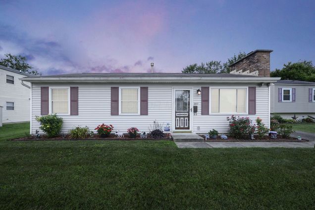 2917 Gentry Lane Columbus, OH House Active - Photo 1 of 26. Opens carousel modal