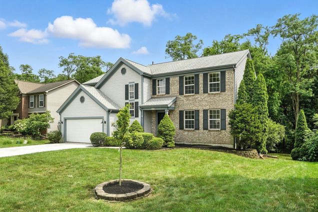 12316 Thoroughbred Drive Pickerington, OH House Active - Photo 1 of 3. Opens carousel modal
