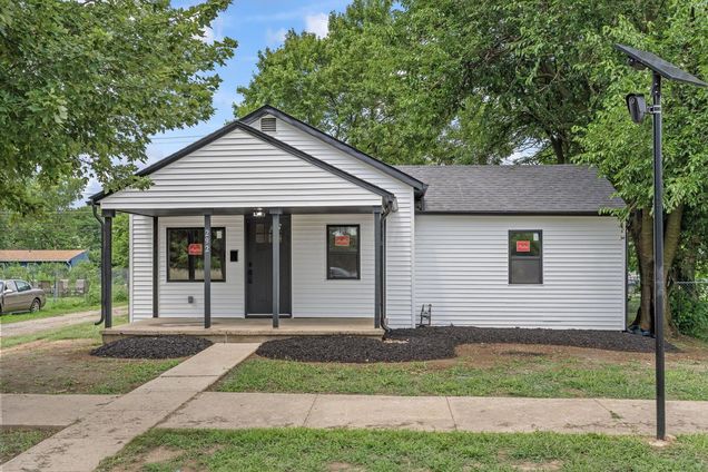 292 S Main Street London, OH House Active - Photo 1 of 34. Opens carousel modal