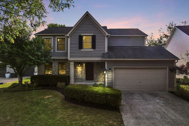 7695 Richens Drive